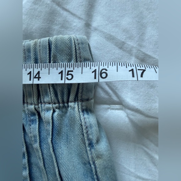 We The Free People Forget Me Knot Pull-On Pleated Wide Leg Jeans - size medium - Picture 13 of 14